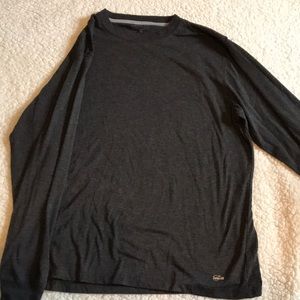 Athletic wear shirt